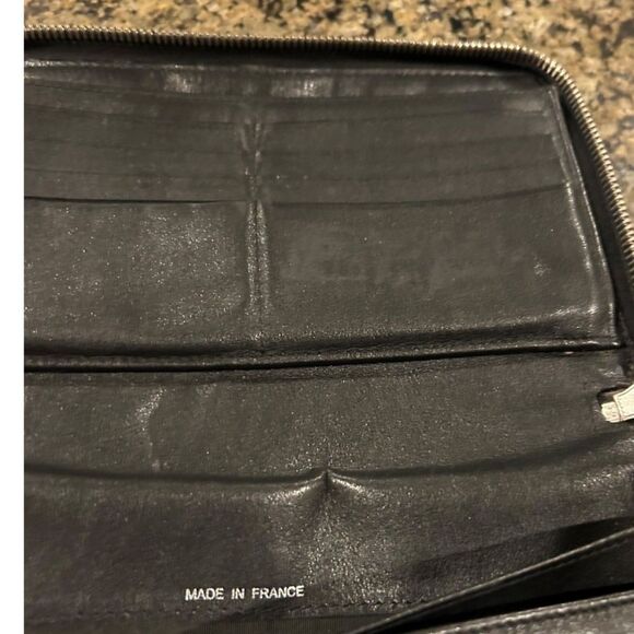 Chanel Deep Burgundy Quilted Patent Leather CC Zip Around Wallet Organizer - Picture 4 of 11